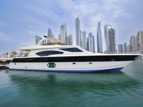 95ft yacht rental dubai 11