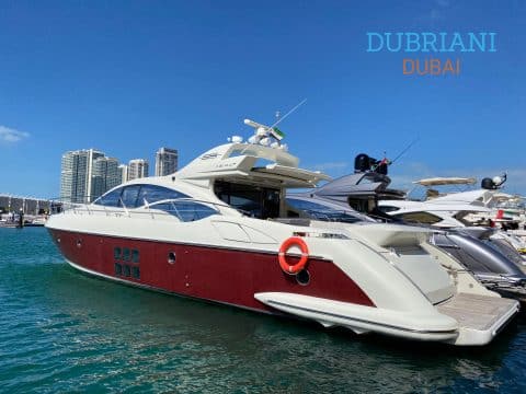 Boat for rent in Dubai