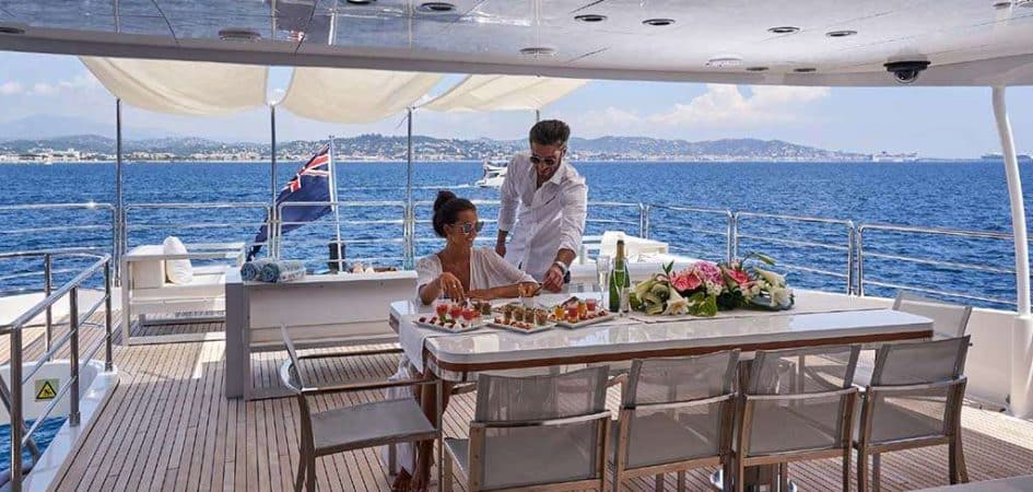 All-you-need-to-know-about-luxury-yacht-charter