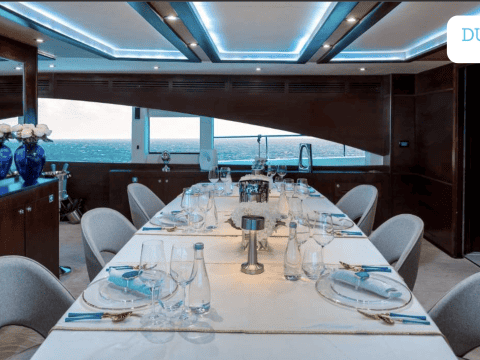 dinner yacht dubai