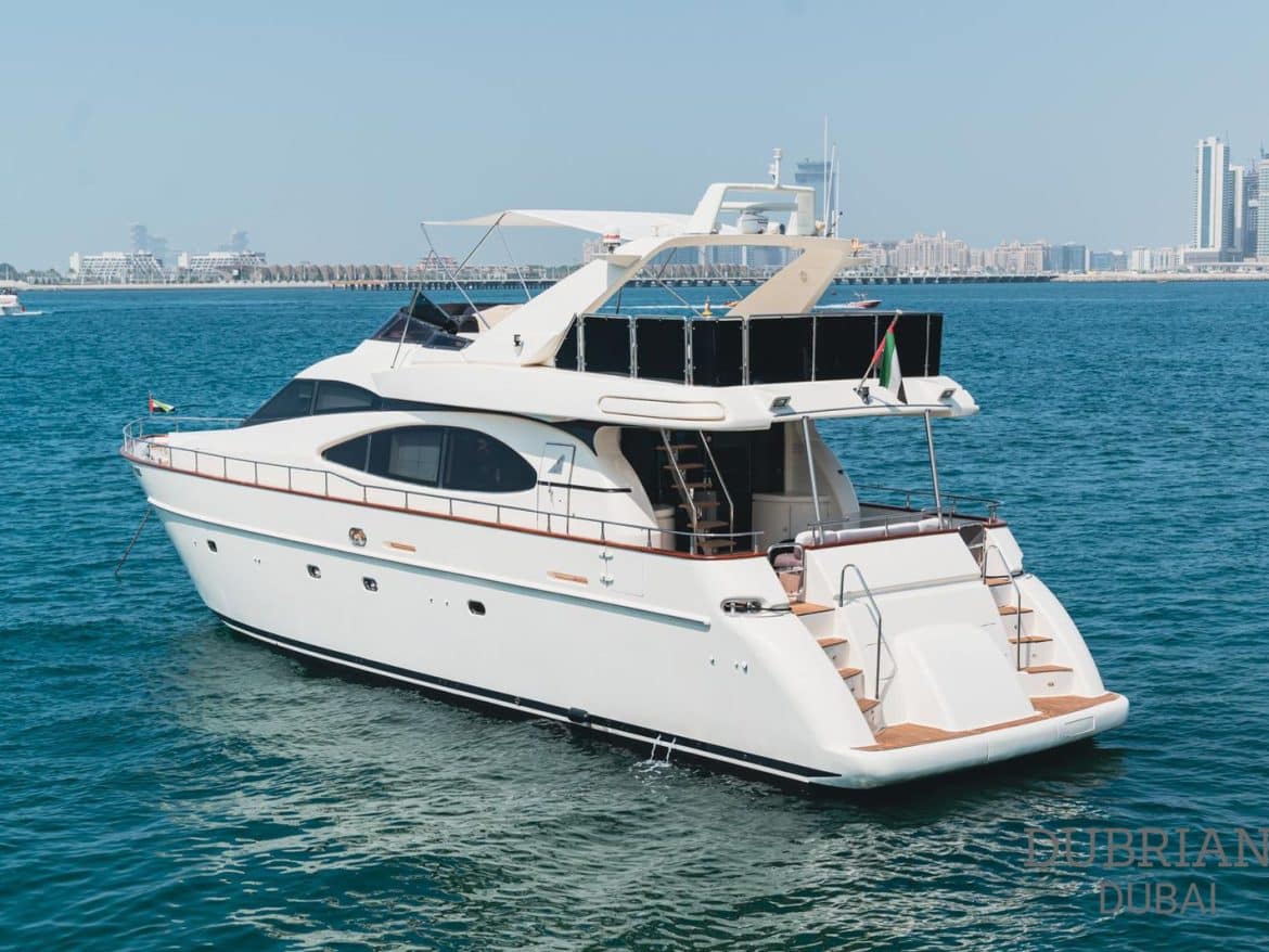 jacuzzi yacht dubai12