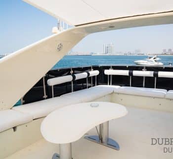 jacuzzi yacht dubai19