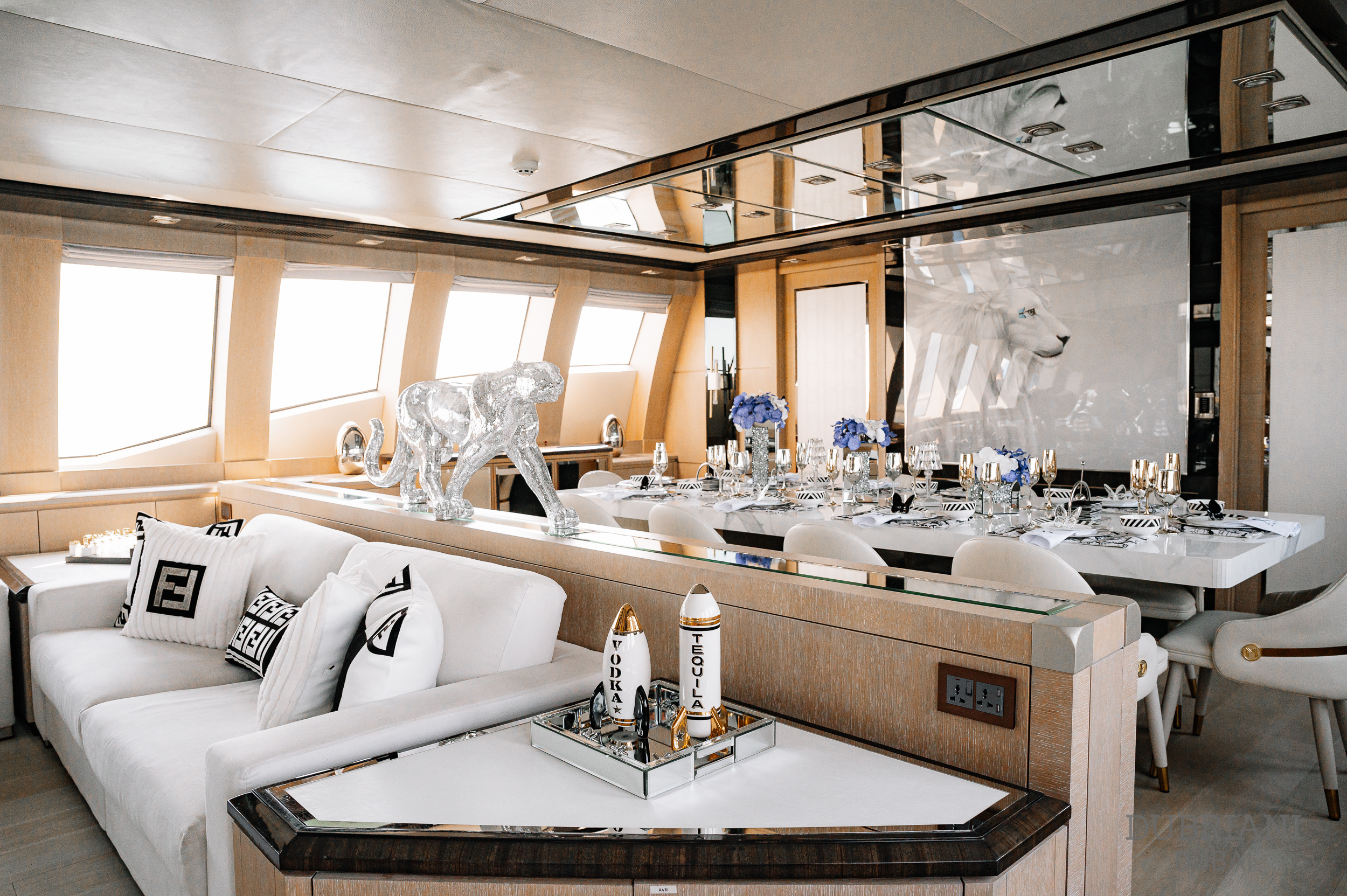 yacht charters dubai