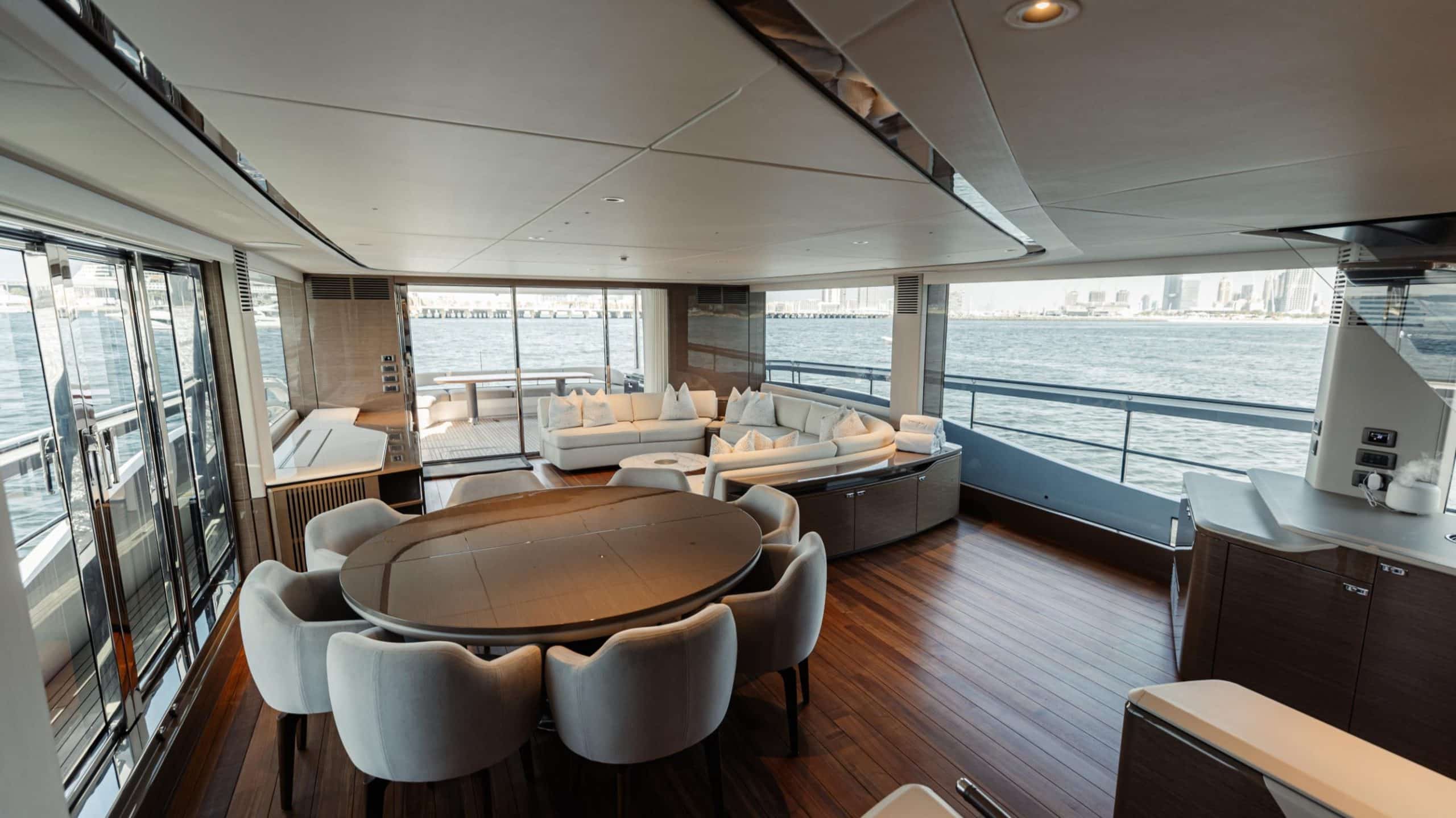 Princess X95 saloon dining with round table