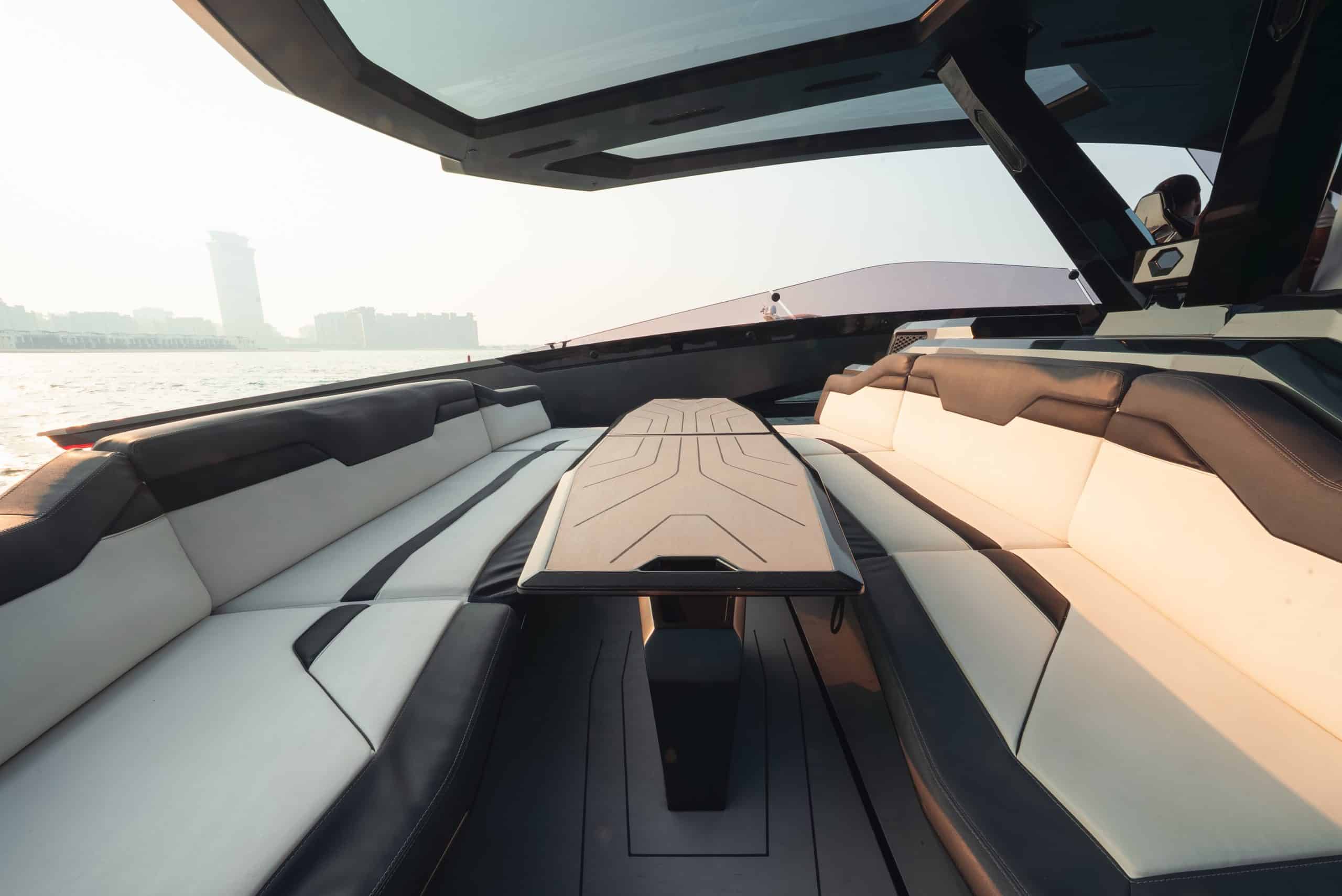 What Route Do People Take When Hiring a Yacht in Dubai and What Timings?
