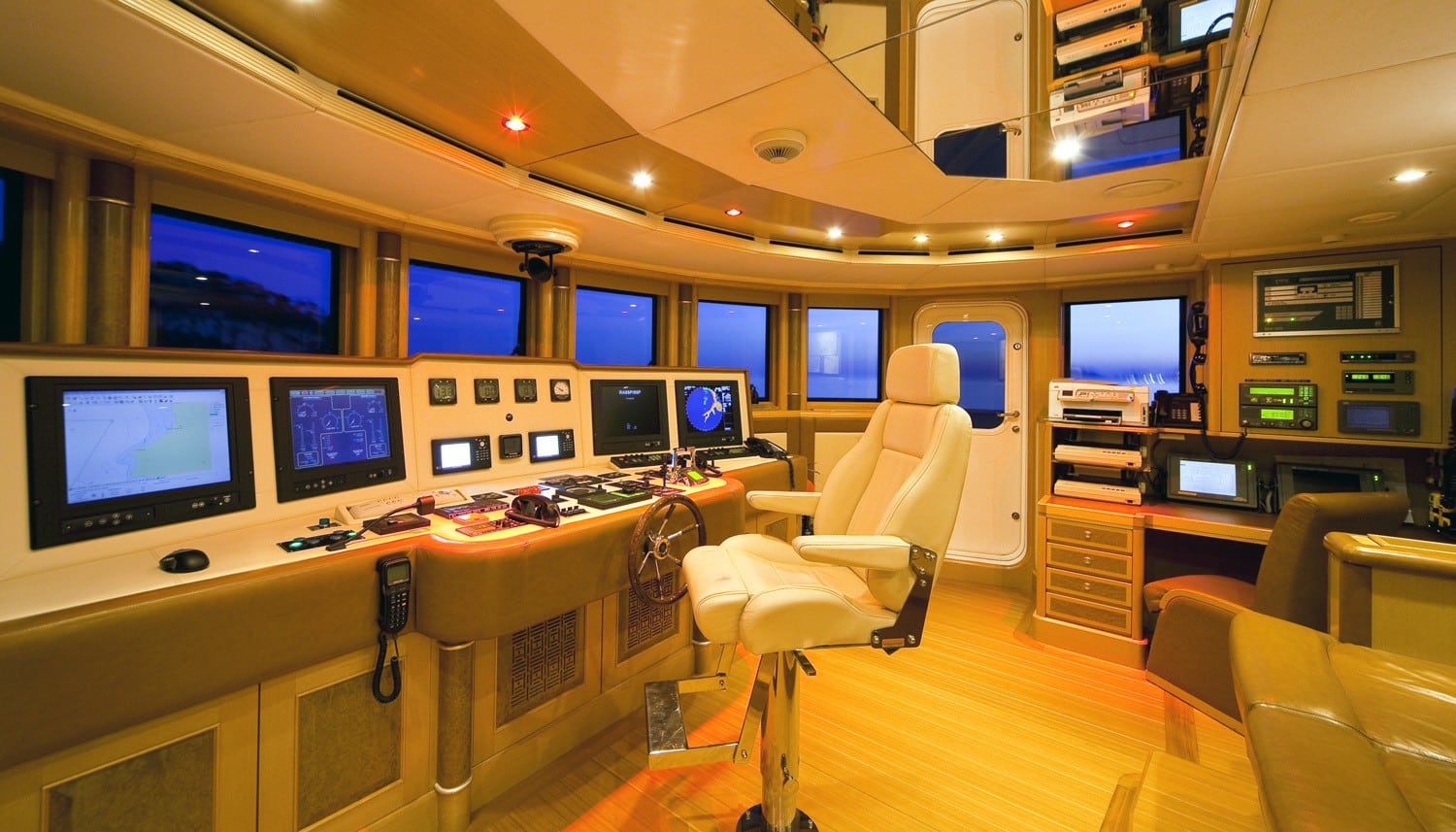 Athena 170 yacht bridge with advanced navigation controls