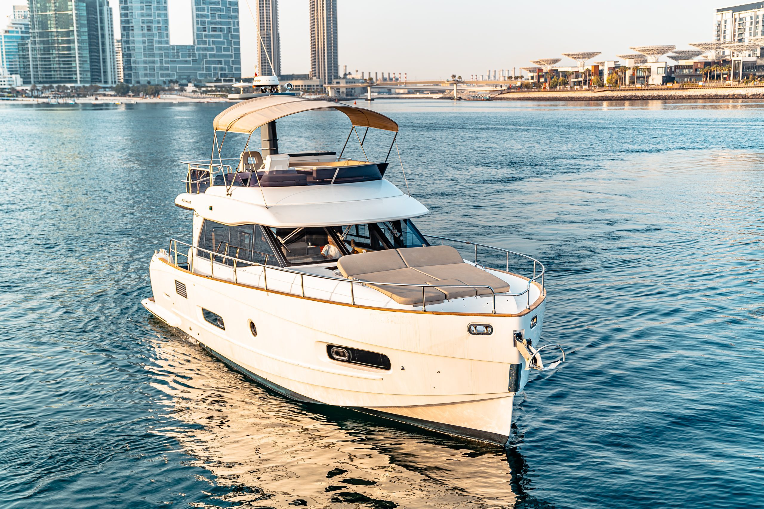 Azimut 50 Migueria yacht side exterior cruising on water