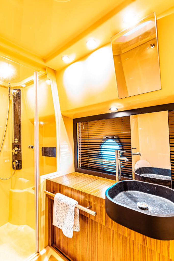 Azimut 43 Fatbob