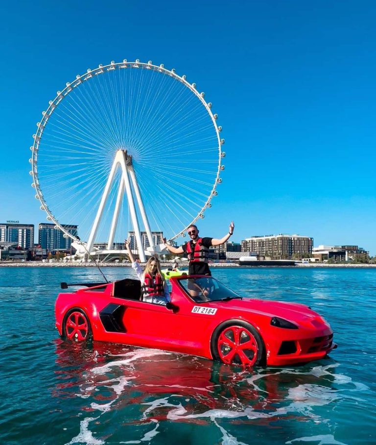 Yacht Rental and Jet Car: The Ultimate Dubai Experience