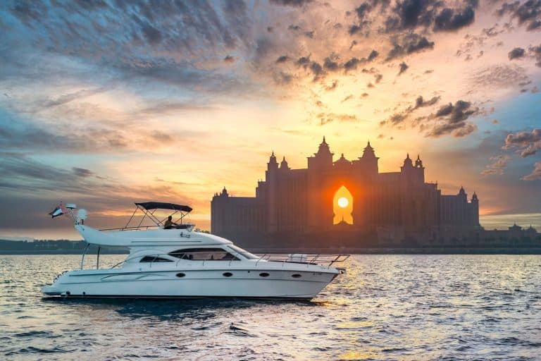 Dubai Yacht Rental