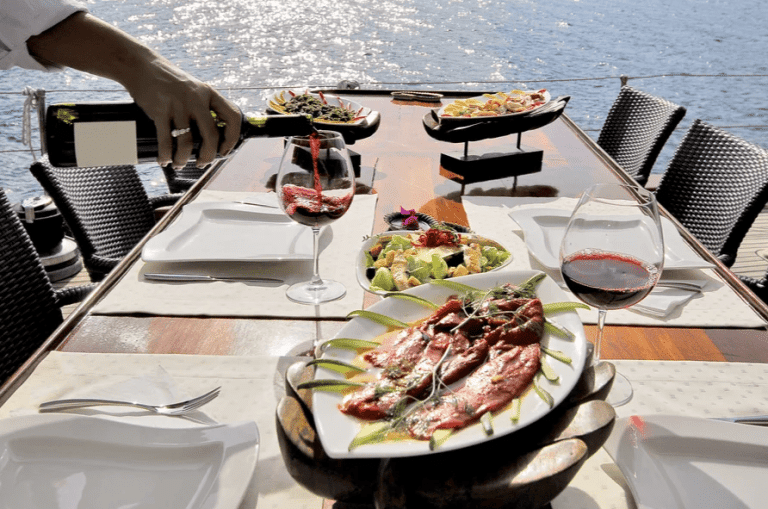 Romantic Dinner Yacht: Indulge in an Unforgettable Experience