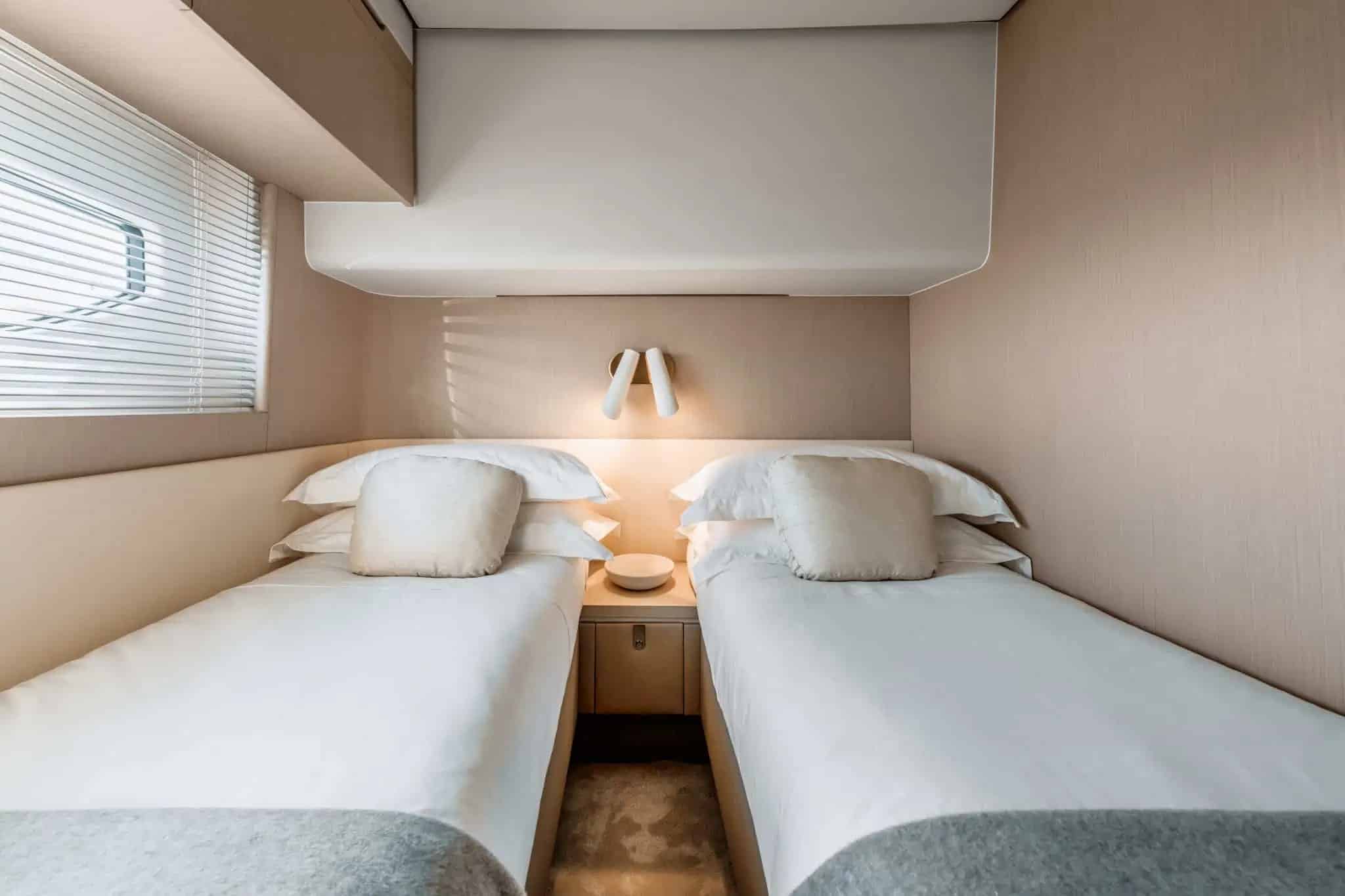 Azimut Fly 68 twin guest cabin with two berths — shipyard photo