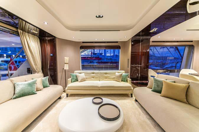 Azimut Grande 27M salon sofa detail, broker photo