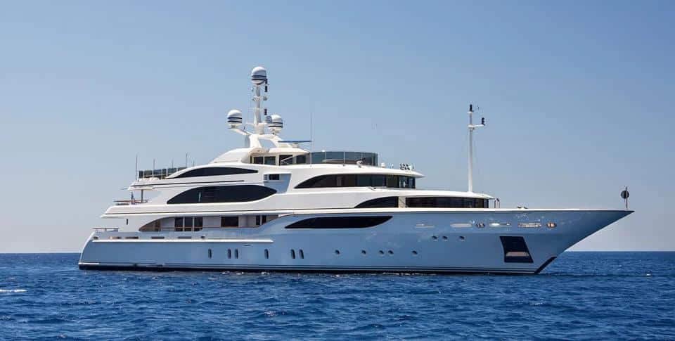 Benetti 56M superyacht profile underway on open blue water