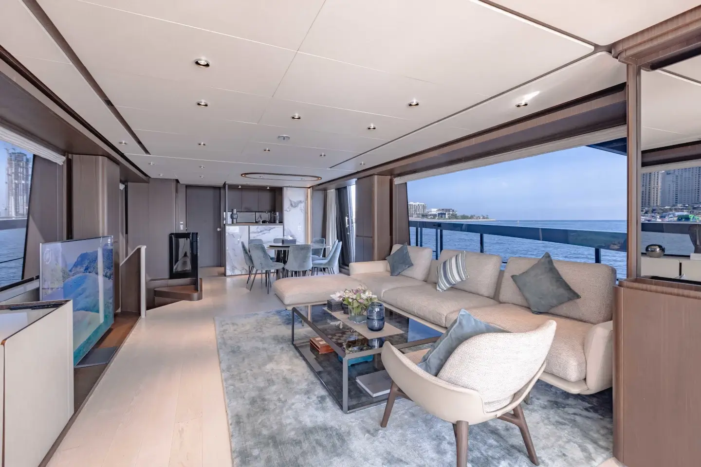 Full-width saloon and conversation area on the Ferretti 860