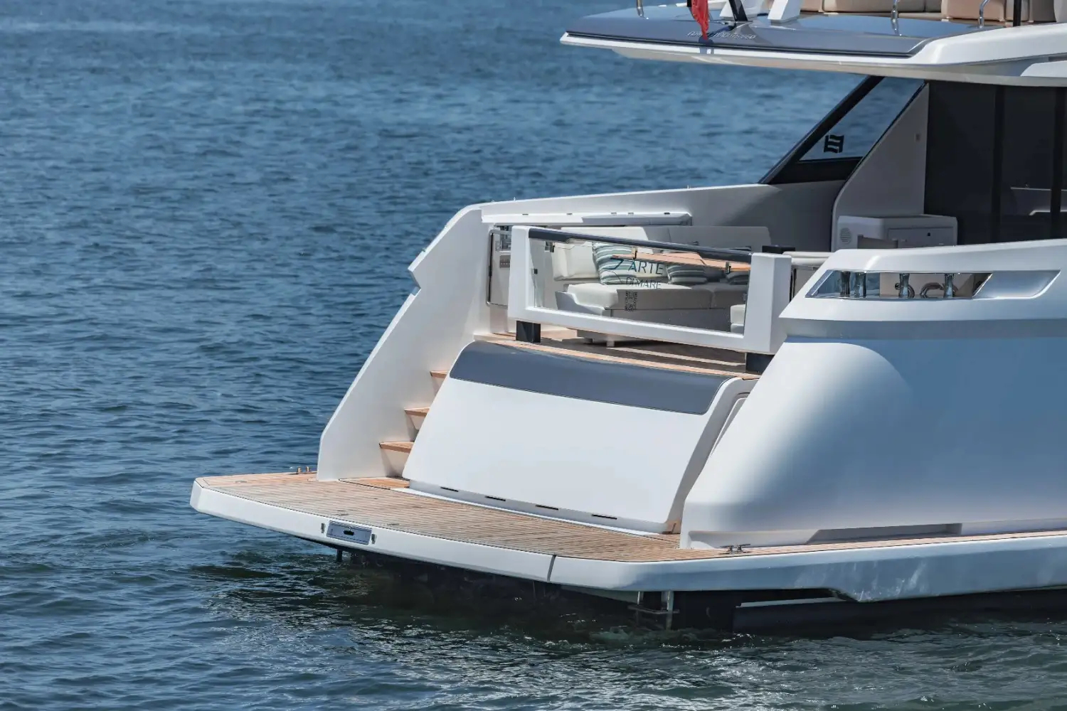 Ferretti 860 swim platform and beach club at water level