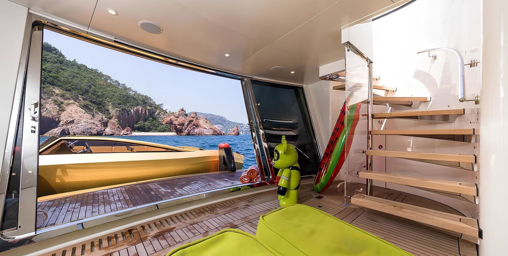 SuperSport 48 beach club with tender at the swim platform