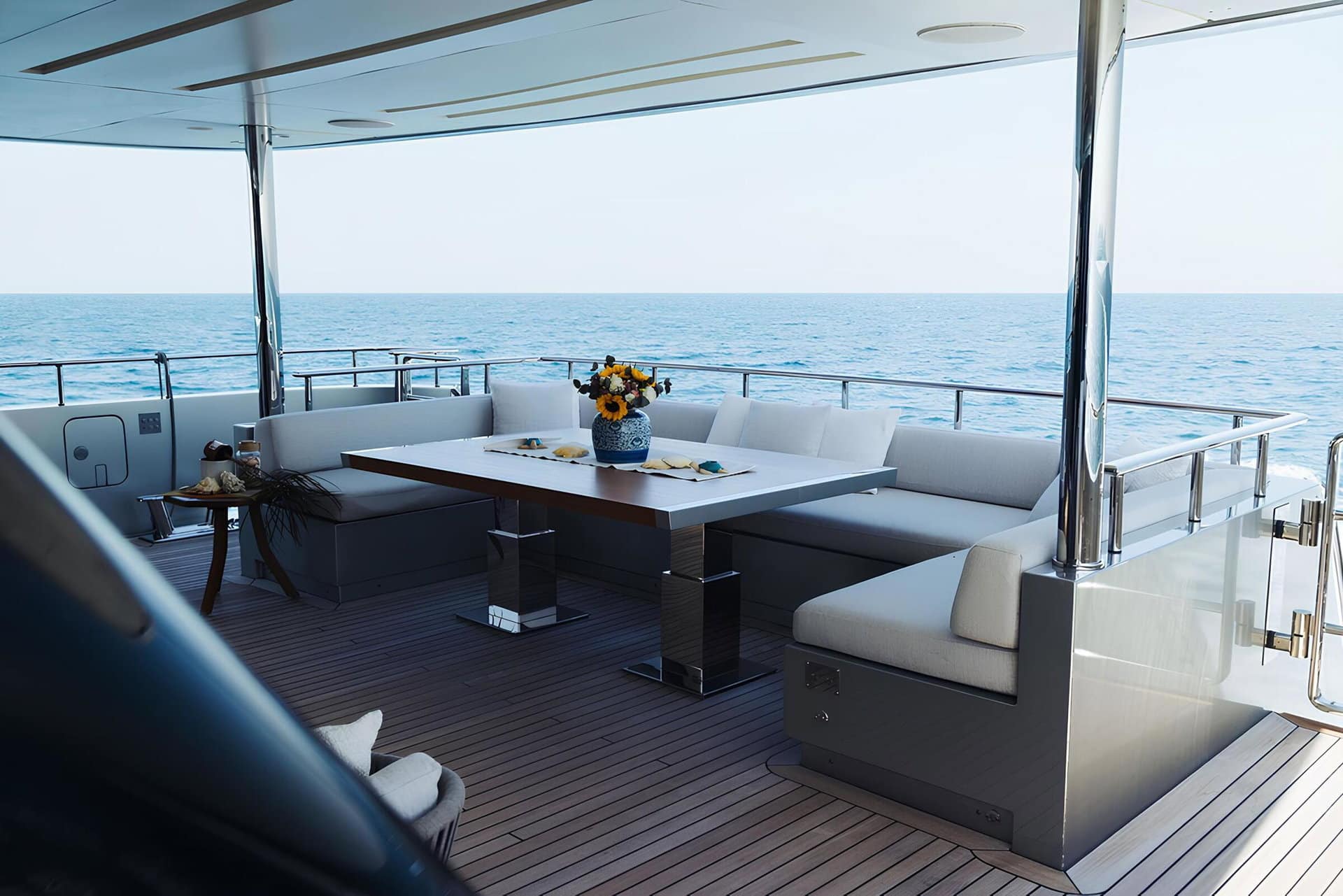 Sanlorenzo 40 Alloy shaded upper deck lounge and low table