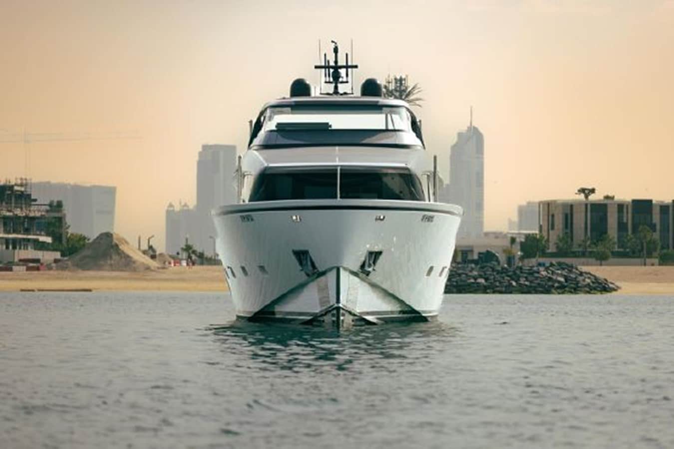 SanLorenzo SX88 bow-on view, broker photo