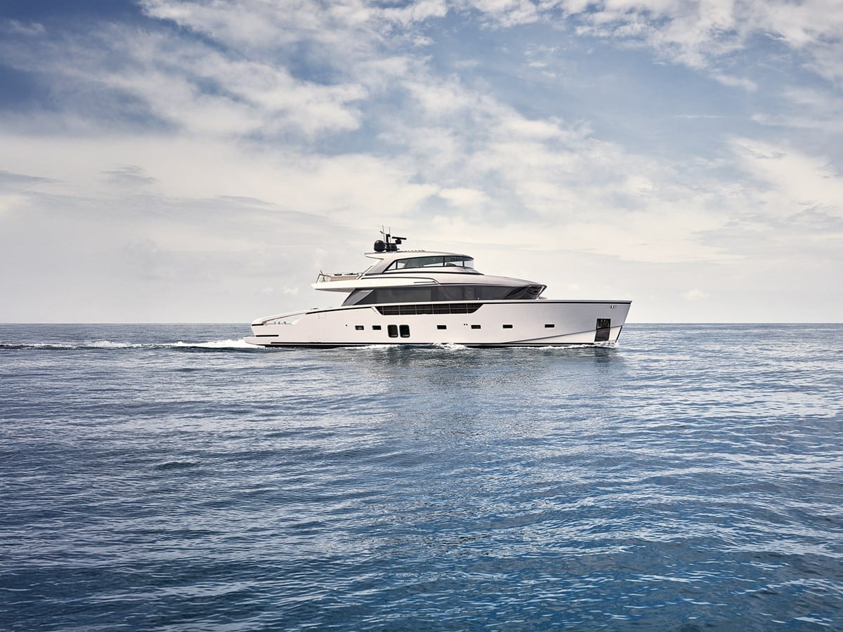 SanLorenzo SX88 underway, broker photo