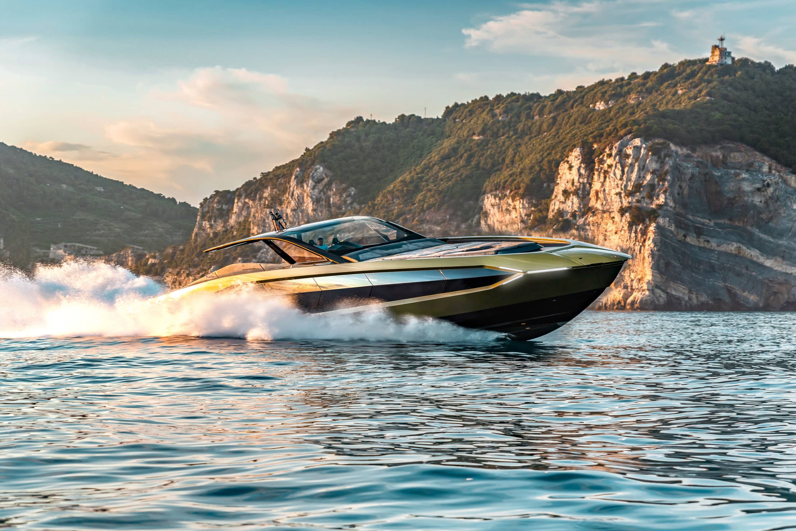 Tecnomar Lamborghini 63 running at speed off the coast, shipyard photo
