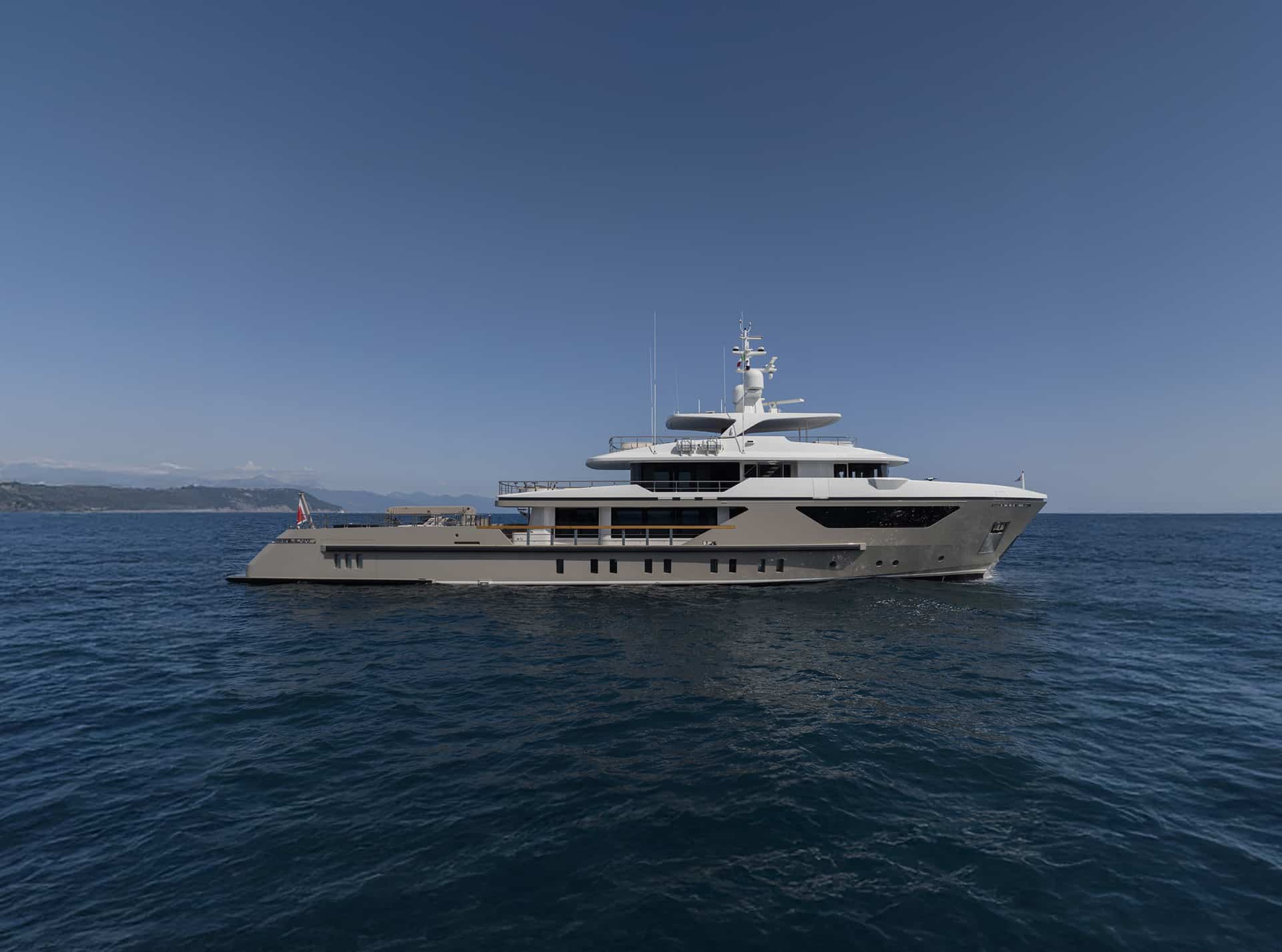 Sanlorenzo 500Exp explorer yacht exterior profile view at sea